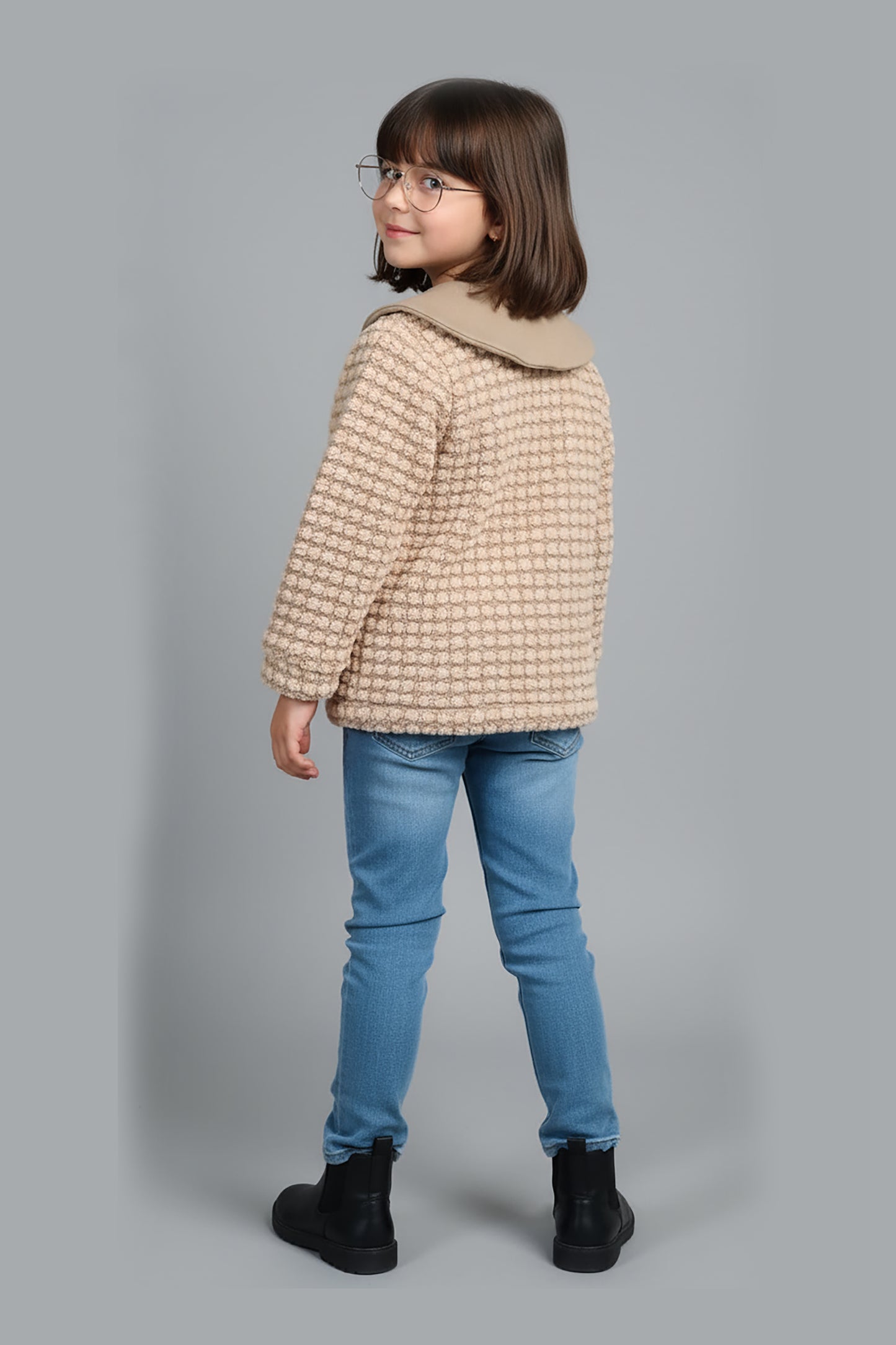 China Ball Fur Jacket with Denim Pant (LPWG-0012)