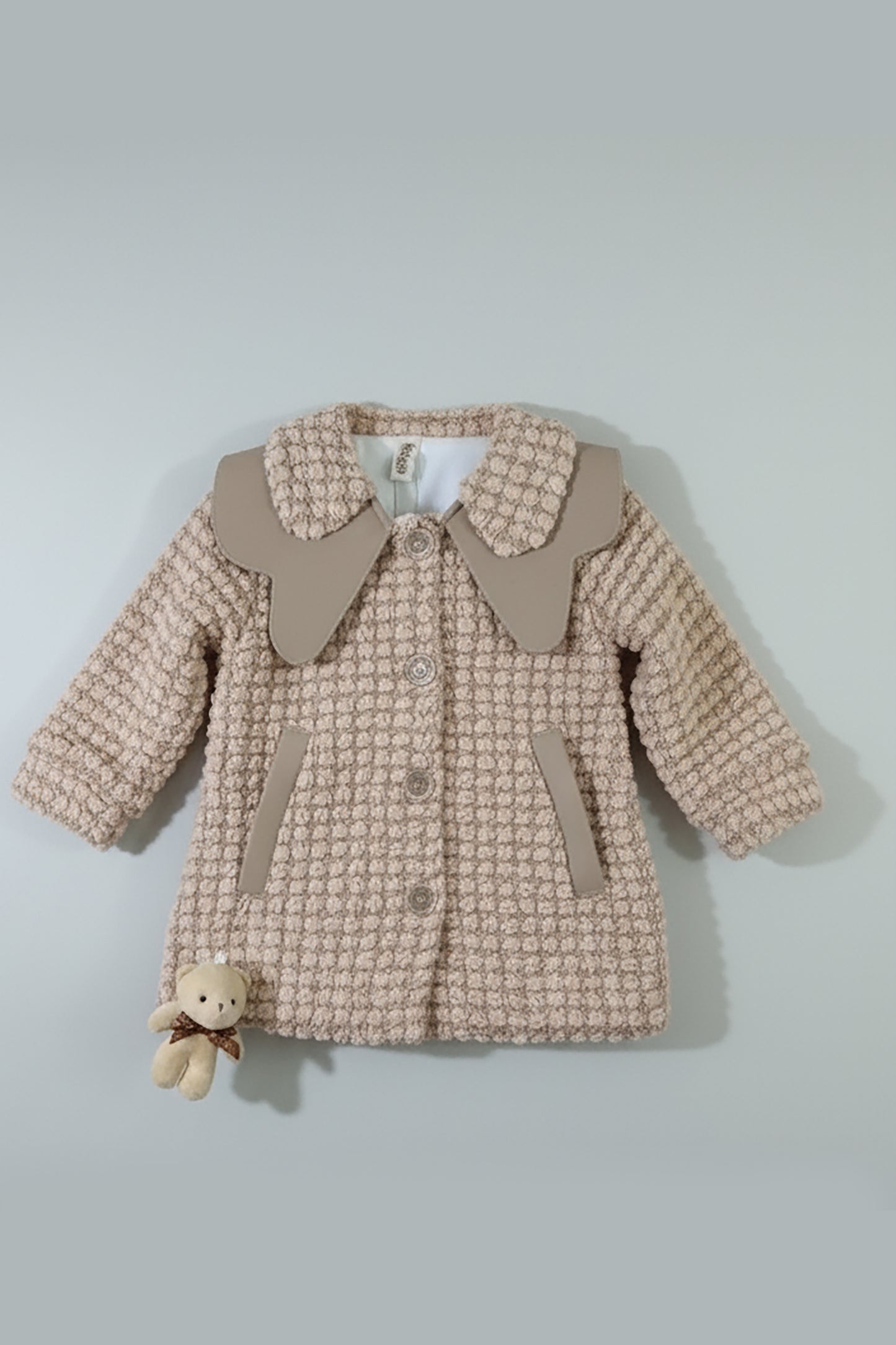 China Ball Fur Jacket with Denim Pant (LPWG-0012)